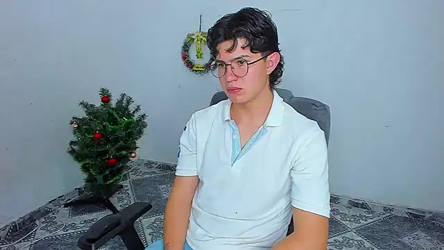 Snapshot of patrik_027 chatting on December 2024 04:25:02 PM patrik 027 online show from December 2024 04:25:02 PM