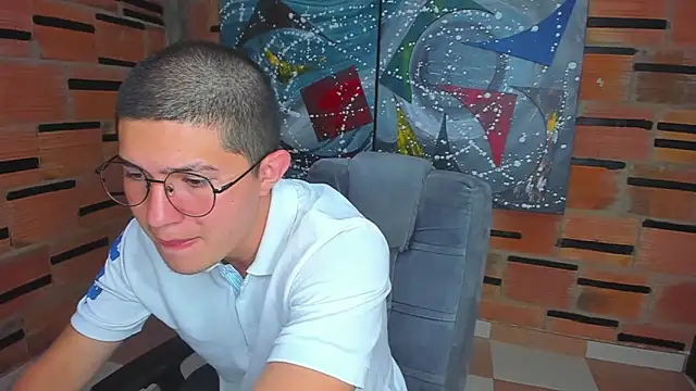 Snapshot of patrik_027 chatting on January 2025 03:22:01 PM patrik 027 online show from January 2025 03:22:01 PM