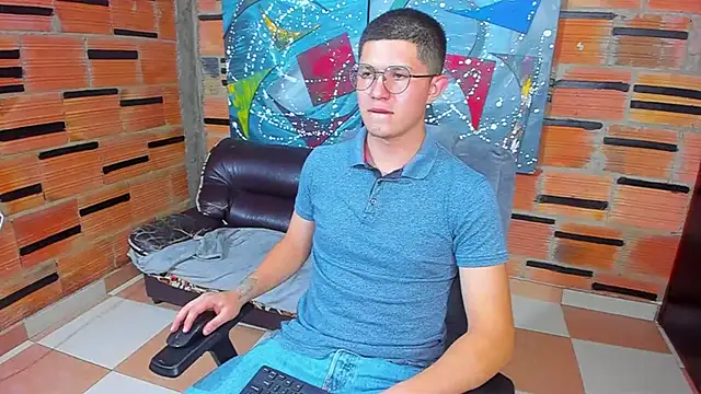 Snapshot of patrik_027 chatting on March 2025 07:49:02 PM patrik 027 online show from March 2025 07:49:02 PM