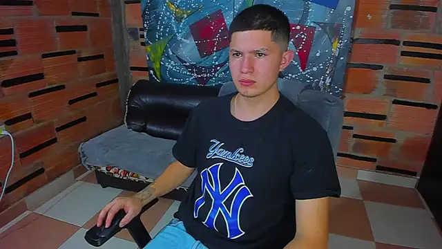 Snapshot of patrik_027 chatting on March 2025 08:34:01 PM patrik 027 online show from March 2025 08:34:01 PM