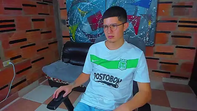 Snapshot of patrik_027 chatting on March 2025 12:15:02 AM patrik 027 online show from March 2025 12:15:02 AM