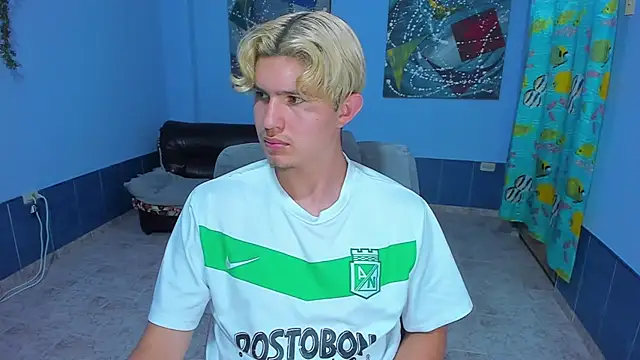 Snapshot of patrik_027 chatting on October 2025 07:43:01 AM patrik 027 online show from October 2025 07:43:01 AM