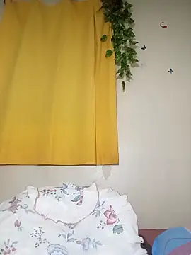 Ranny18l online show from October 2025 06:03:01 PM