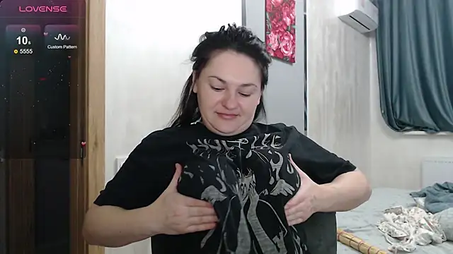 Snapshot of Stacy_Davice chatting on October 2025 04:18:02 PM Stacy Davice online show from October 2025 04:18:02 PM