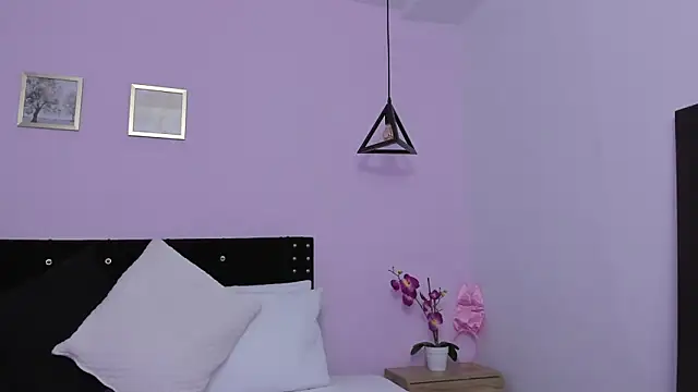 CeliWoods online show from February 2025 10:09:01 AM