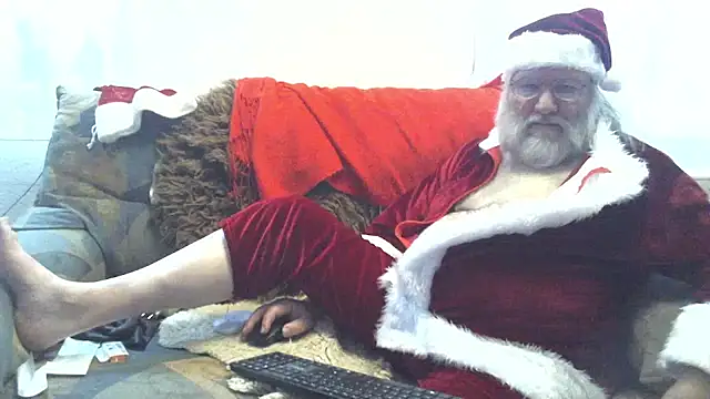 SexySantaC online show from December 2024 04:09:01 PM