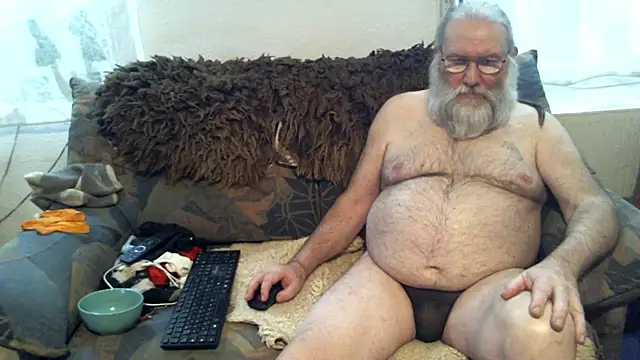 SexySantaC online show from February 2025 05:40:02 PM