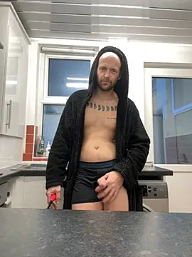 bigguy101 online show from January 2025 08:56:01 AM