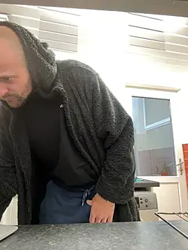 bigguy101 online show from February 2025 08:22:02 AM