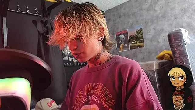 Snapshot of AcidMilo chatting on October 2025 05:46:01 PM AcidMilo online show from October 2025 05:46:01 PM