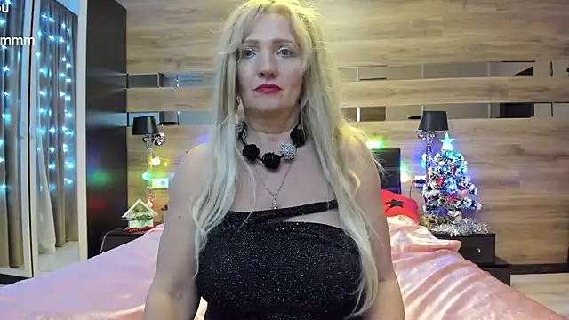 TrueFoxyyy online show from January 2025 06:24:02 PM