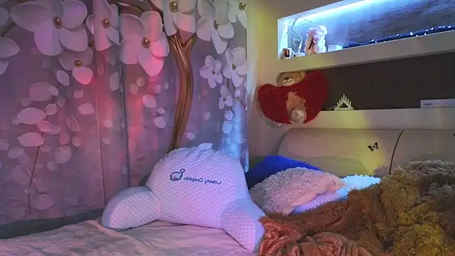 Malika uAngel online show from January 2025 10:30:02 PM