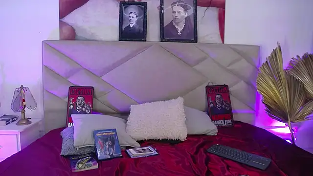 Snapshot of SabinaMerchetti chatting on September 2025 02:59:02 AM SabinaMerchetti online show from September 2025 02:59:02 AM