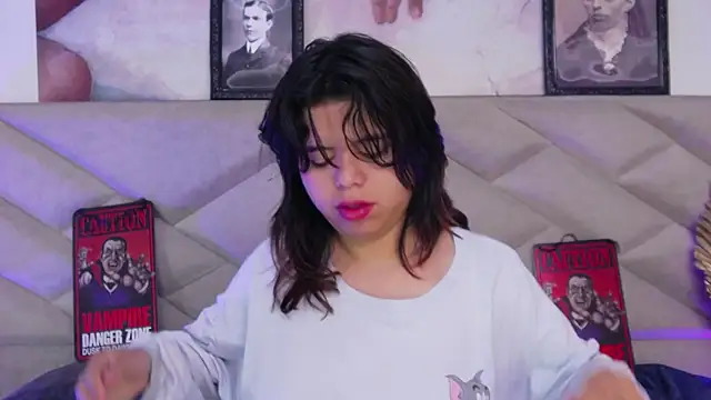 Snapshot of SabinaMerchetti chatting on September 2025 02:33:02 PM SabinaMerchetti online show from September 2025 02:33:02 PM