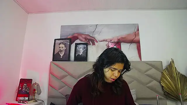 Snapshot of SabinaMerchetti chatting on October 2025 02:45:01 AM SabinaMerchetti online show from October 2025 02:45:01 AM