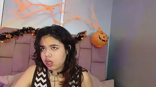 Snapshot of SabinaMerchetti chatting on October 2025 02:45:01 AM SabinaMerchetti online show from October 2025 02:45:01 AM