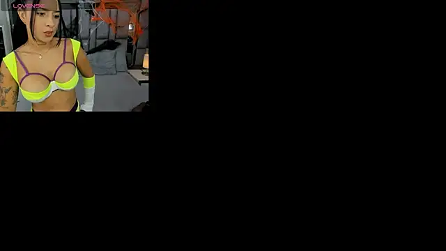 Snapshot of EMMAHILL1 chatting on October 2025 11:34:02 AM EMMAHILL1 online show from October 2025 11:34:02 AM