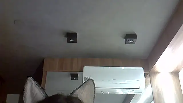 Skinny-Kitten online show from November 2025 12:13:02 AM