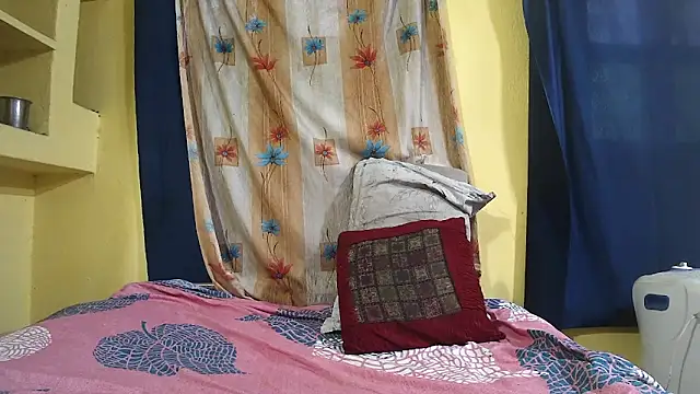 Snapshot of Cute_boy2000 chatting on January 2025 11:04:02 AM Cute boy2000 online show from January 2025 11:04:02 AM