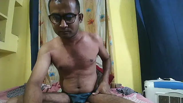 Snapshot of Cute_boy2000 chatting on March 2025 08:54:01 PM Cute boy2000 online show from March 2025 08:54:01 PM