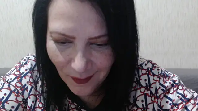 Snapshot of Mirabelle_Sweet chatting on October 2025 06:43:01 PM Mirabelle Sweet online show from October 2025 06:43:01 PM