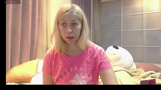 KyliePag online show from January 2025 08:02:02 AM