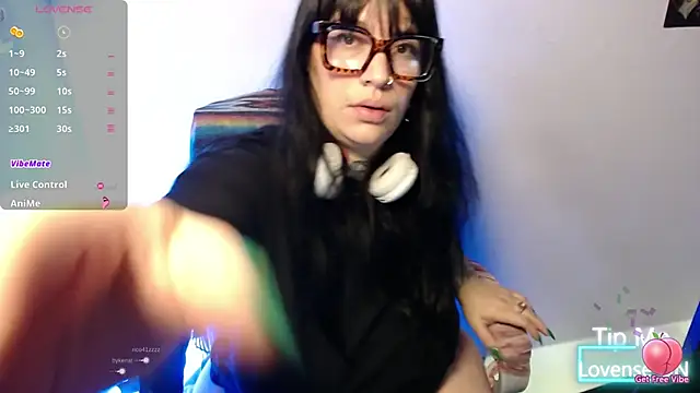 Snapshot of VampGirl1 chatting on November 2025 11:27:02 AM VampGirl1 online show from November 2025 11:27:02 AM