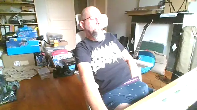 Snapshot of diamond1971 chatting on November 2025 10:49:02 AM diamond1971 online show from November 2025 10:49:02 AM