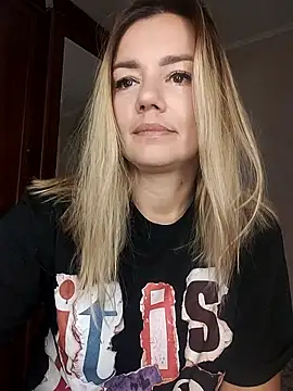 KrissSexi online show from October 2025 03:15:01 AM