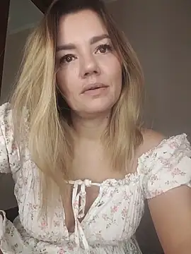 KrissSexi online show from November 2025 06:24:02 AM