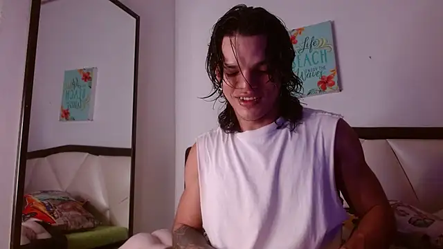 AlbertBernal69 online show from October 2025 02:00:01 AM