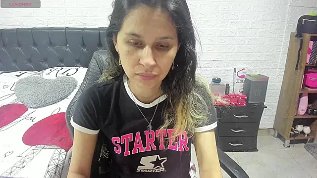 Snapshot of lauren_ashlee chatting on January 2025 02:25:01 PM lauren ashlee online show from January 2025 02:25:01 PM