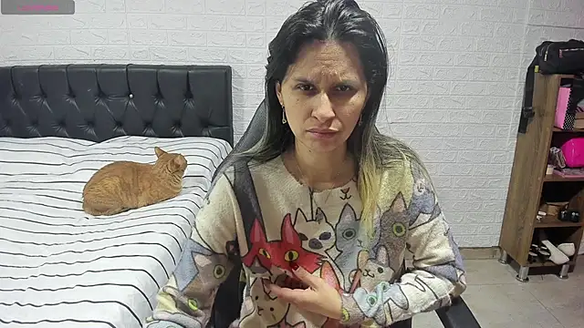 Snapshot of lauren_ashlee chatting on January 2025 02:28:02 PM lauren ashlee online show from January 2025 02:28:02 PM