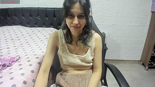 Snapshot of lauren_ashlee chatting on January 2025 03:22:02 PM lauren ashlee online show from January 2025 03:22:02 PM