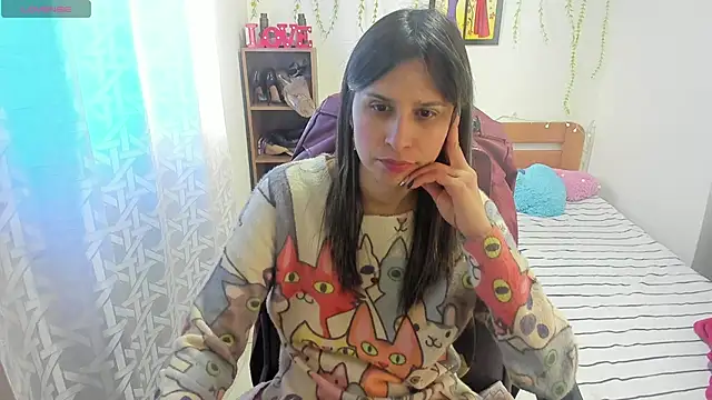 Snapshot of lauren_ashlee chatting on October 2025 03:57:02 PM lauren ashlee online show from October 2025 03:57:02 PM