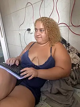 MinaBoss online show from February 2025 01:37:02 PM