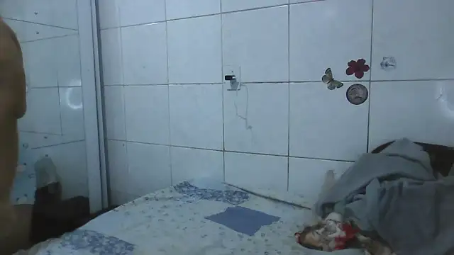 MinaBoss online show from October 2025 01:48:02 AM