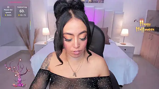 kim thompson 1 online show from October 2025 10:41:01 AM