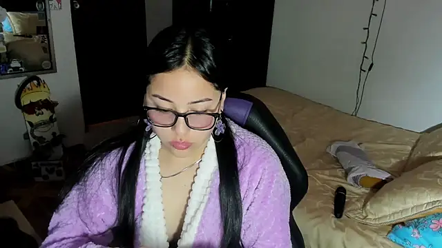 Snapshot of persefone_core chatting on December 2024 07:43:02 PM persefone core online show from December 2024 07:43:02 PM