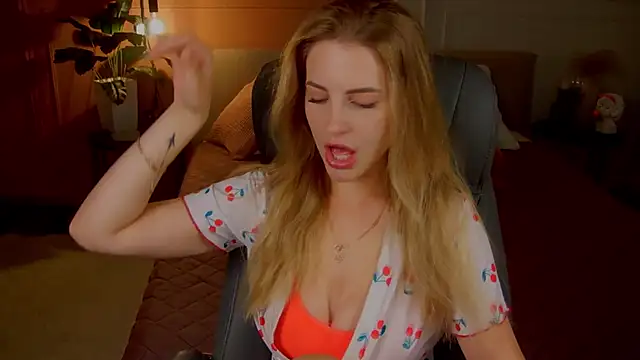 Snapshot of anita_blairr chatting on October 2025 01:04:02 AM anita blairr online show from October 2025 01:04:02 AM