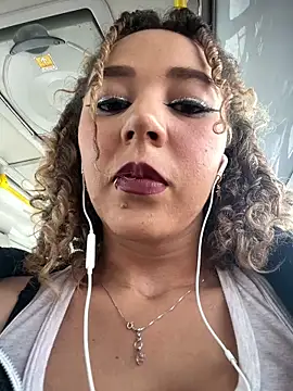 charlott lens online show from February 2025 03:39:02 PM