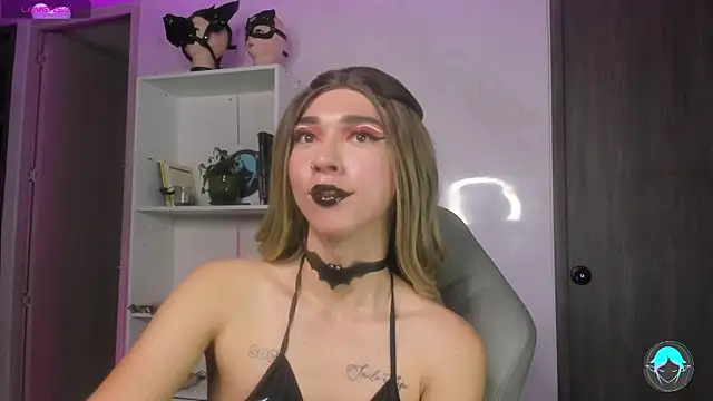 Snapshot of sofi_elfqueen chatting on February 2025 11:52:02 PM sofi elfqueen online show from February 2025 11:52:02 PM