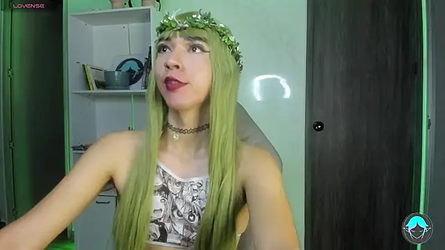 Snapshot of sofi_elfqueen chatting on February 2025 03:09:02 AM sofi elfqueen online show from February 2025 03:09:02 AM