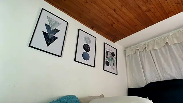 sam her online show from September 2025 06:24:01 PM