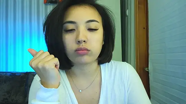 lily  foster online show from September 2025 08:01:02 PM