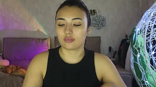 lily  foster online show from November 2025 09:53:01 AM