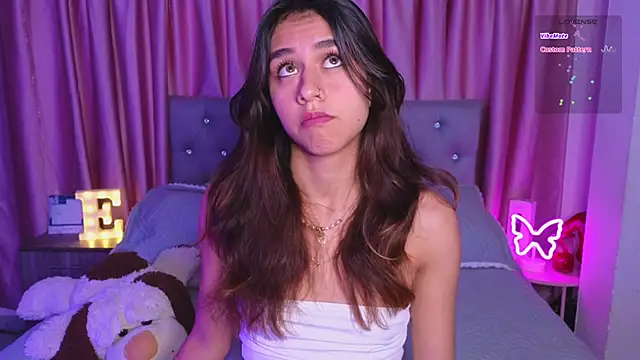 Snapshot of Emiily_Scott1 chatting on October 2025 10:11:01 PM Emiily Scott1 online show from October 2025 10:11:01 PM