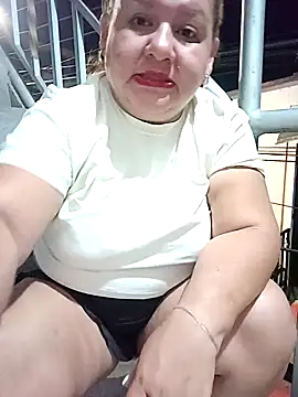 HORNY MATURE25 online show from January 2025 01:21:02 AM
