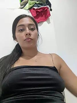 Sophie  Foxxx online show from December 2024 01:07:02 AM