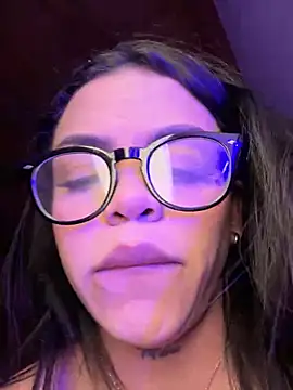 Snapshot of Charly_ chatting on December 2024 11:39:02 PM Charly online show from December 2024 11:39:02 PM
